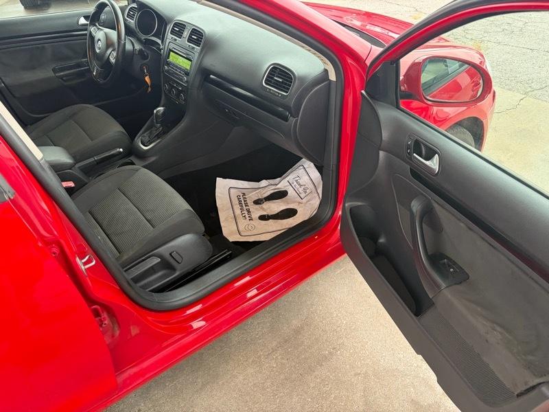 Volkswagen Jetta 2.5L w/ Sunroof 2014