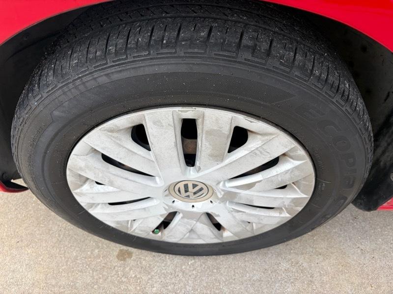 Volkswagen Jetta 2.5L w/ Sunroof 2014