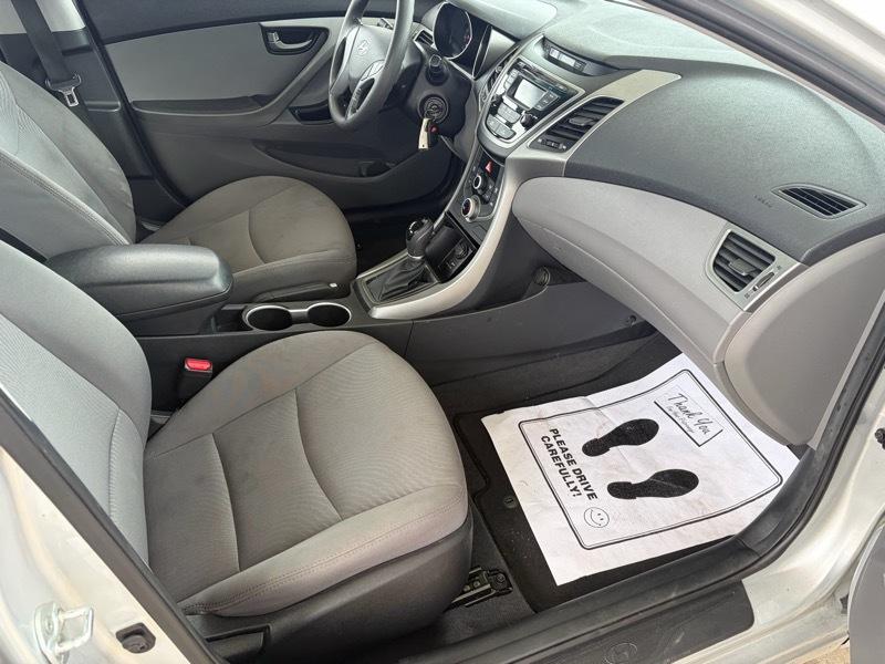 Hyundai Elantra 4dr Sdn Auto SE 2016