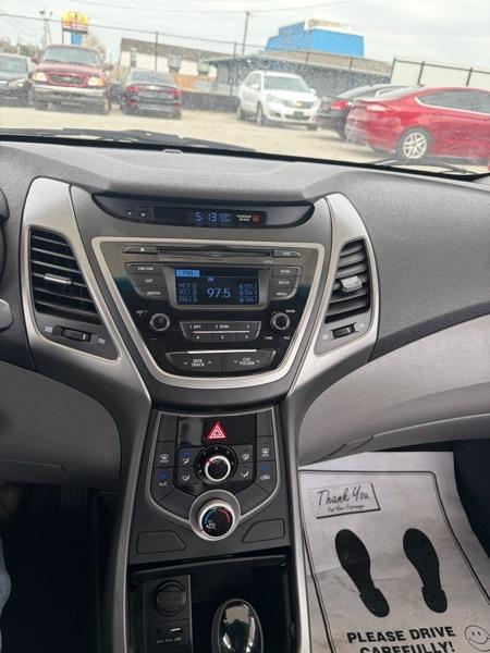 Hyundai Elantra 4dr Sdn Auto SE 2016