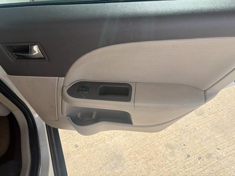 Ford TAURUS SE  2009