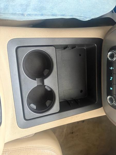 GMC Yukon 4WD 4dr 1500 SLT 2011