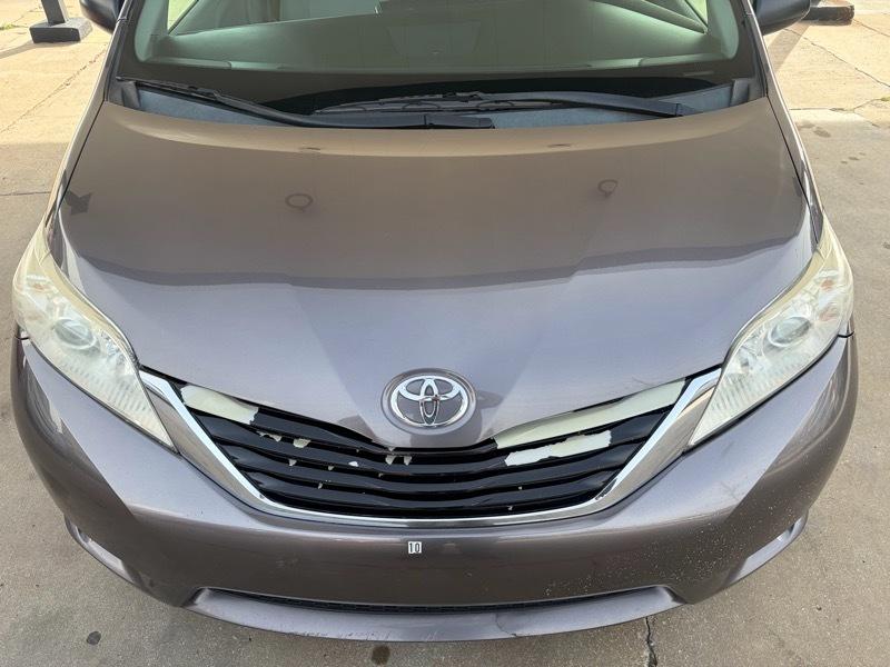 Toyota Sienna 5dr 7-Pass Van CE FWD (Natl) 2015