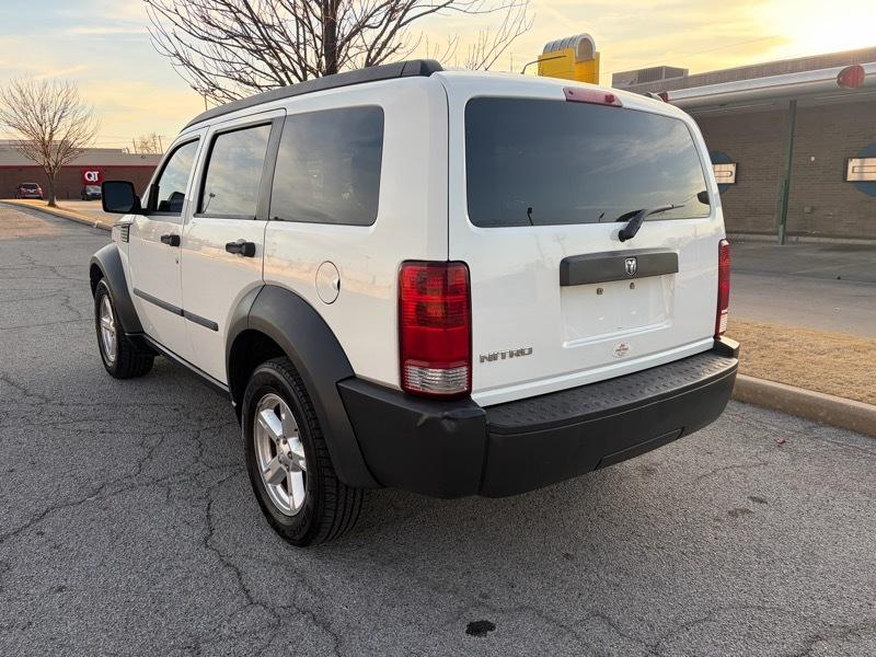 Dodge Nitro 2WD 4dr SXT 2007