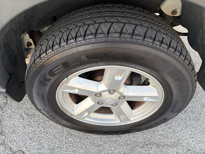 Dodge Nitro 2WD 4dr SXT 2007