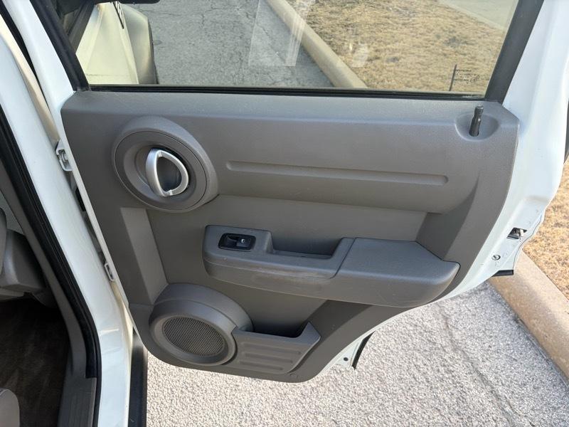 Dodge Nitro 2WD 4dr SXT 2007