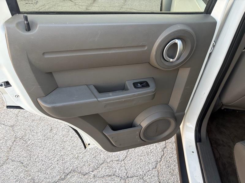 Dodge Nitro 2WD 4dr SXT 2007