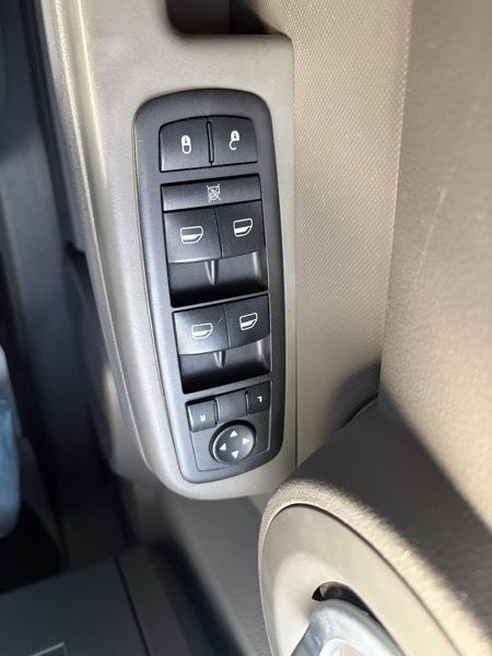 Dodge Nitro 2WD 4dr SXT 2007