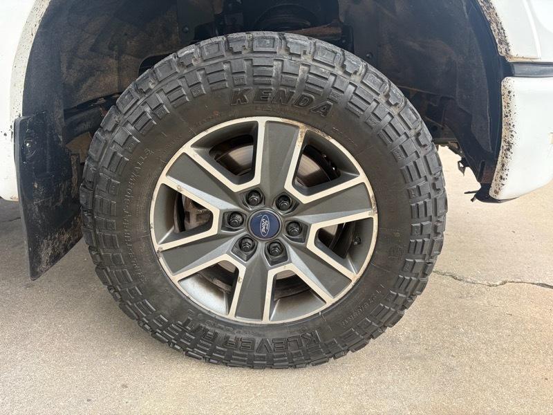 Ford F150 XLT Supercrew 4WD 145 2015