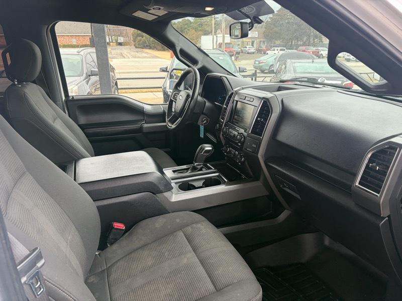 Ford F150 XLT Supercrew 4WD 145 2015