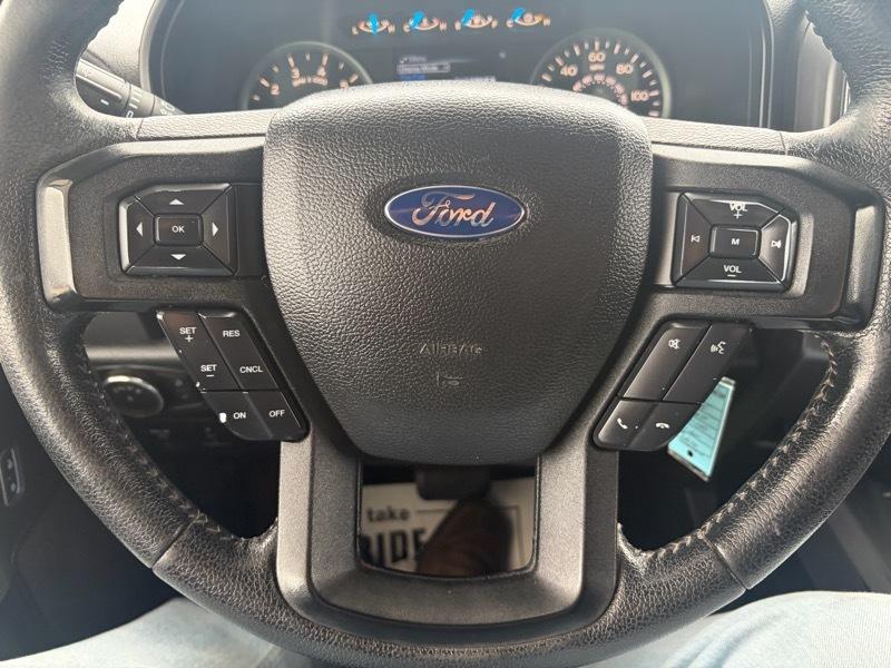 Ford F150 XLT Supercrew 4WD 145 2015