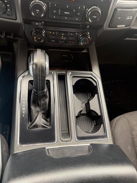 Ford F150 XLT Supercrew 4WD 145 2015