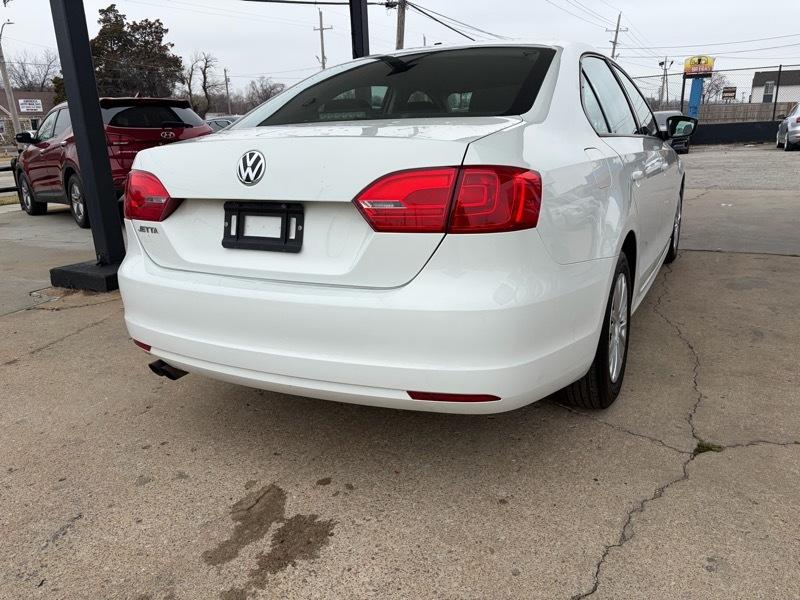 Volkswagen Jetta S 2014