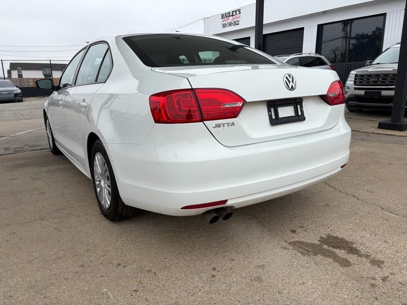 Volkswagen Jetta S 2014