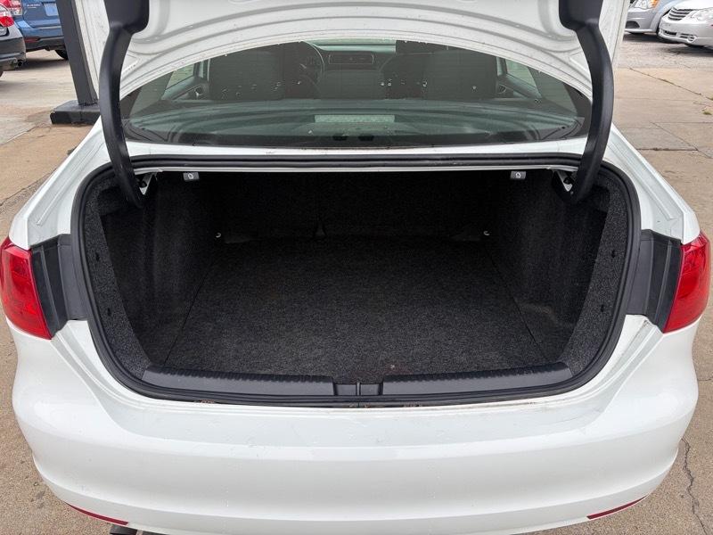 Volkswagen Jetta S 2014