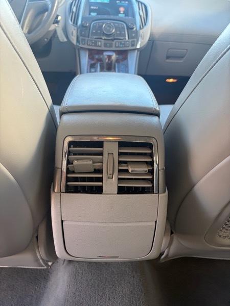 Buick LaCrosse 4dr Sdn Leather AWD 2013