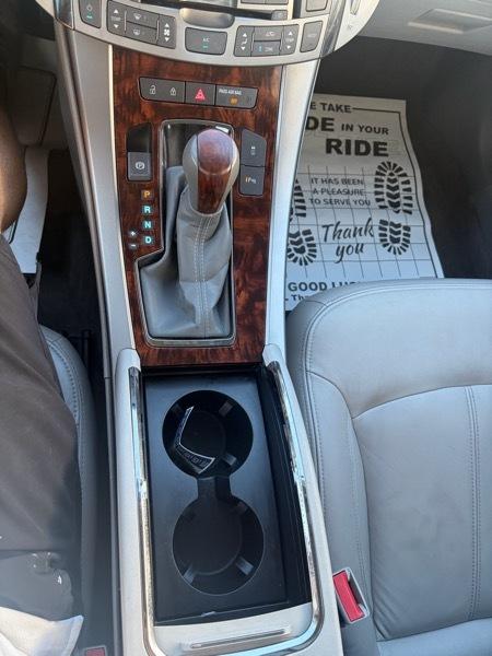 Buick LaCrosse 4dr Sdn Leather AWD 2013