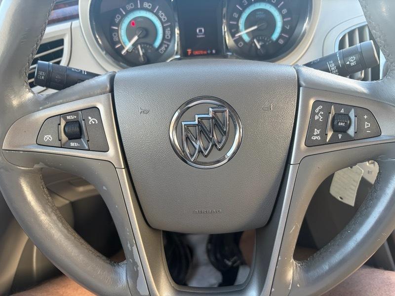 Buick LaCrosse 4dr Sdn Leather AWD 2013
