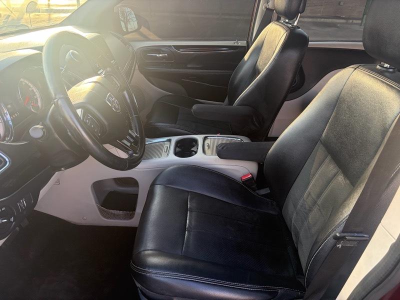 Dodge Caravan 4dr SXT 2017