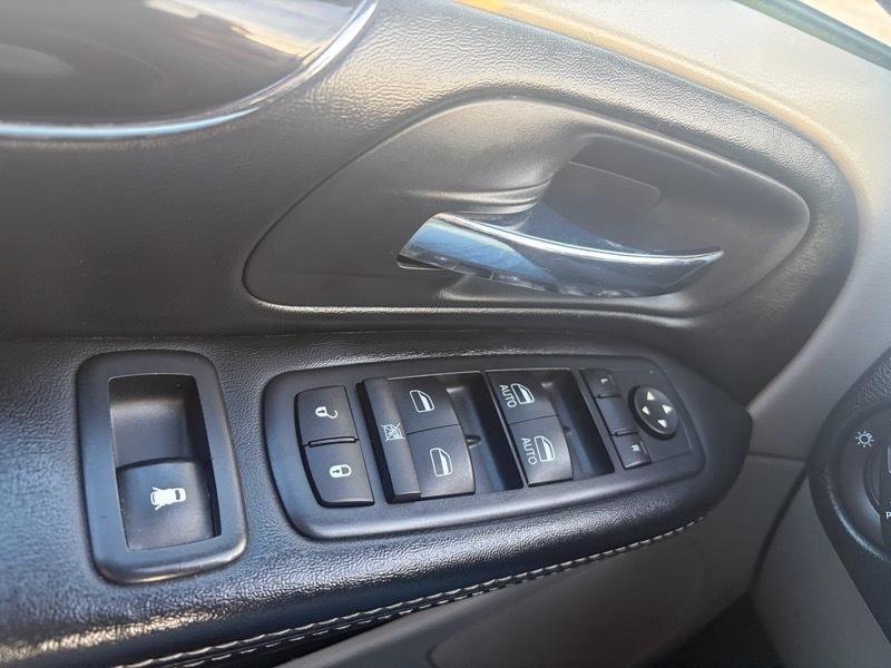 Dodge Caravan 4dr SXT 2017