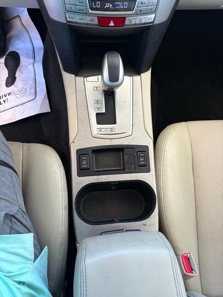Subaru Outback 3.6R Limited 2012