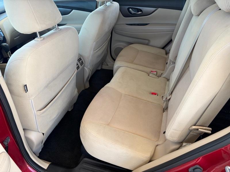 Nissan ROGUE S/SV  2016