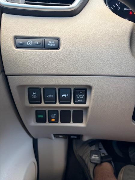 Nissan ROGUE S/SV  2016
