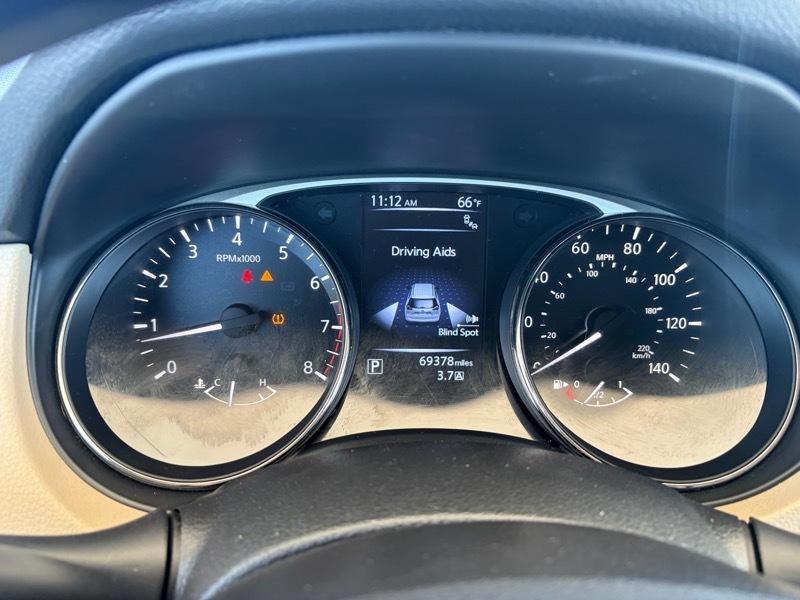 Nissan ROGUE S/SV  2016