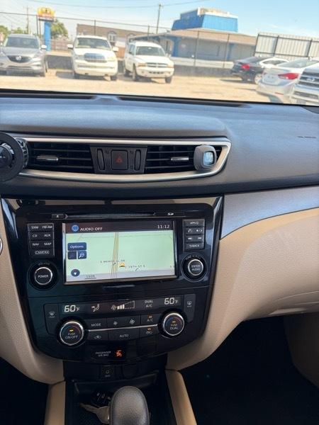 Nissan ROGUE S/SV  2016