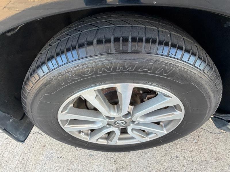 Nissan Pathfinder SL 4D SUV FWD 2014