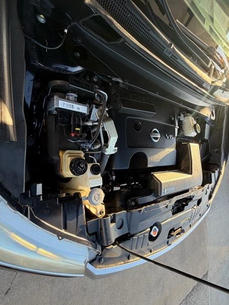 Nissan Pathfinder SL 4D SUV FWD 2014