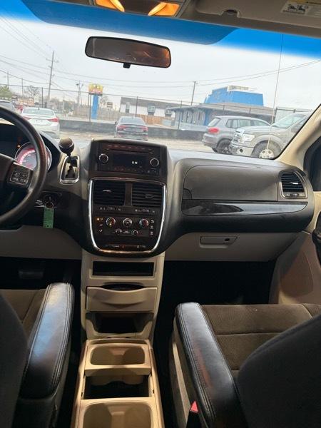 Dodge Grand Caravan SE 2013