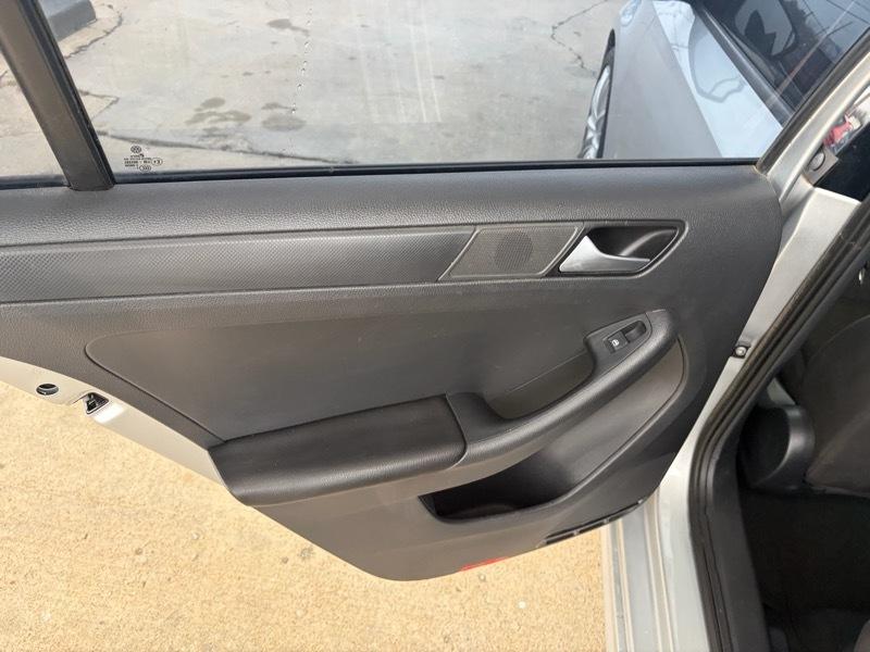 Volkswagen Jetta 1.4T S Auto 2016