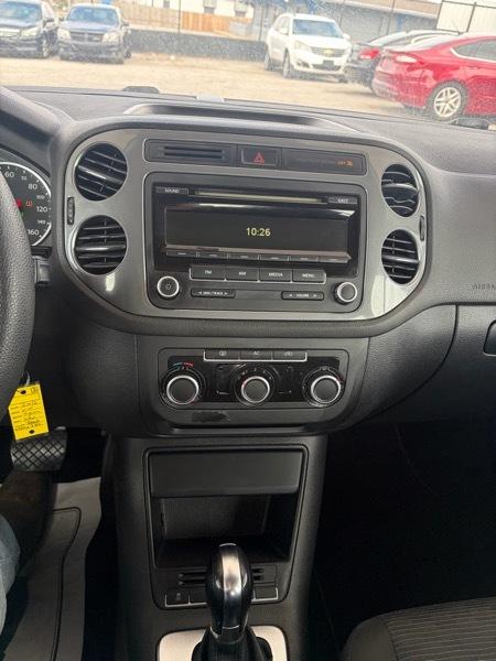 Volkswagen Tiguan SEL 2012