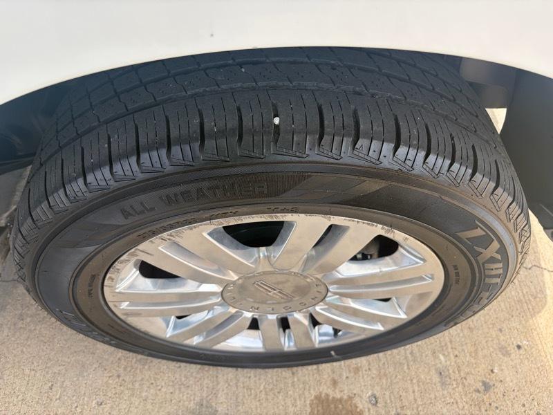 Lincoln Navigator 4D SUV 4WD 2014