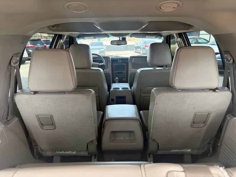 Lincoln Navigator 4D SUV 4WD 2014