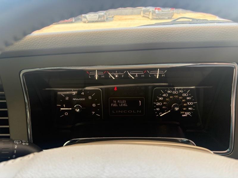 Lincoln Navigator 4D SUV 4WD 2014