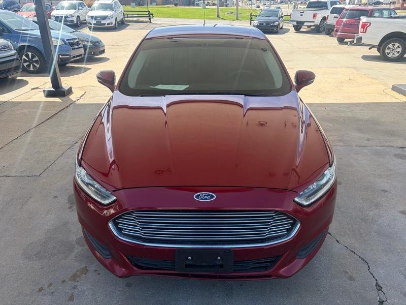 Ford Fusion SE 2016