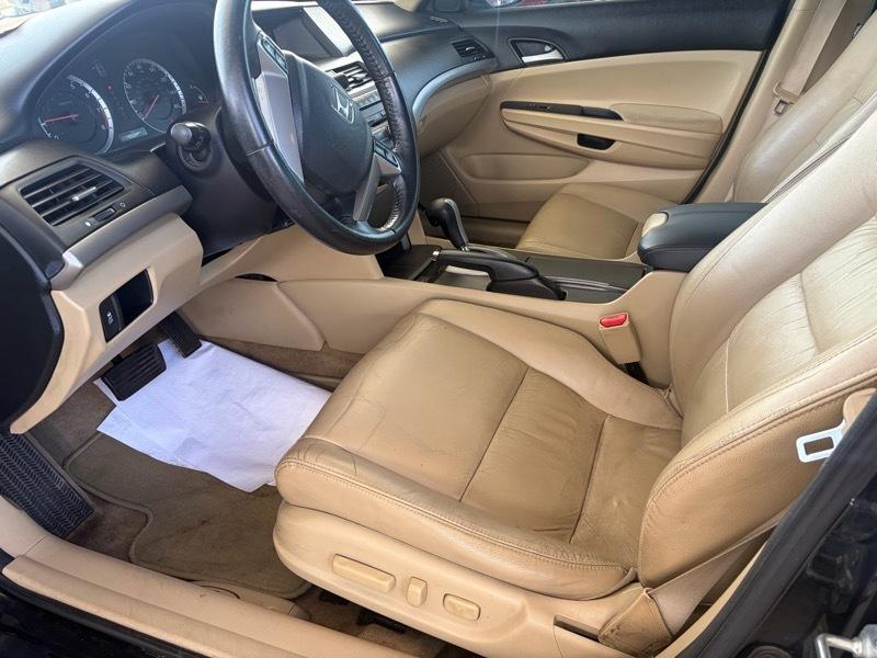 Honda Accord SE 2011