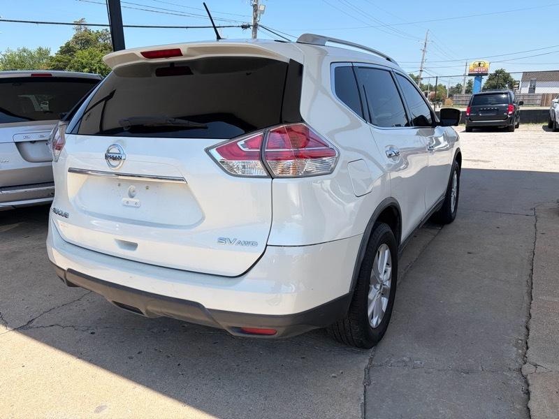 Nissan ROGUE S/SV  2016