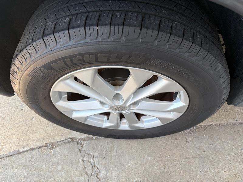 Nissan ROGUE S/SV  2016