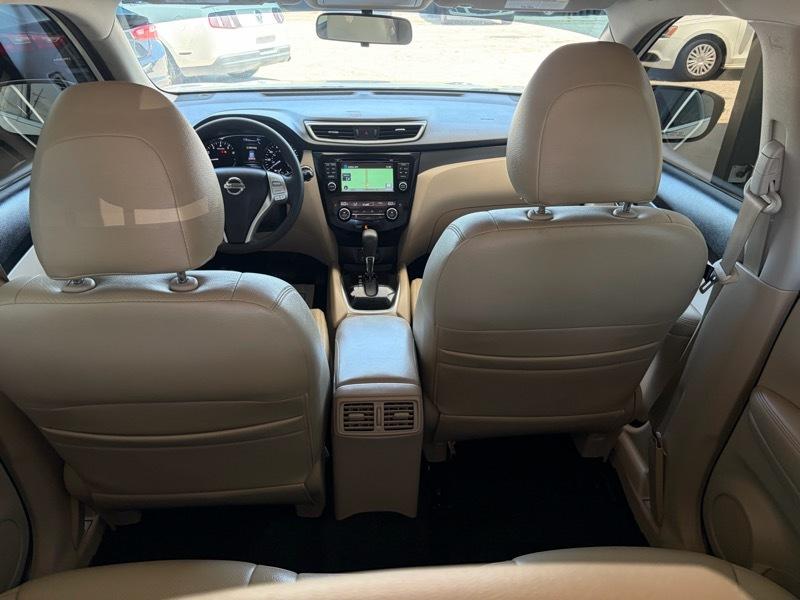 Nissan ROGUE S/SV  2016