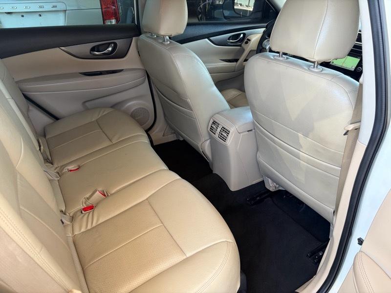 Nissan ROGUE S/SV  2016