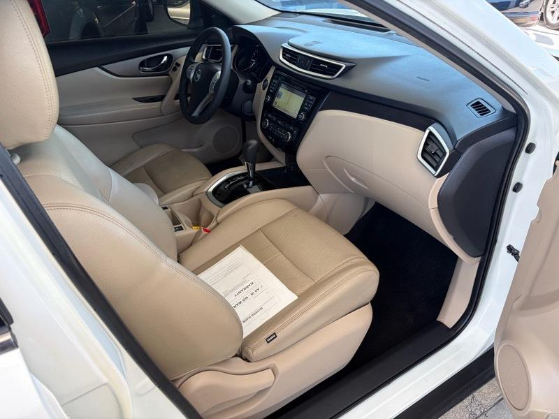 Nissan ROGUE S/SV  2016