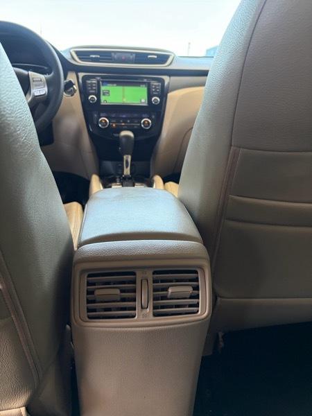 Nissan ROGUE S/SV  2016