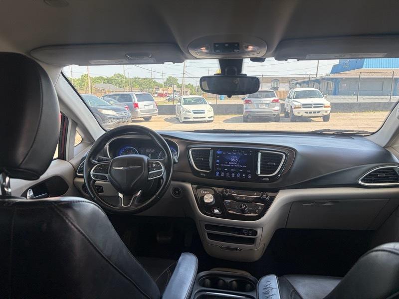 Chrysler Pacifica  2017