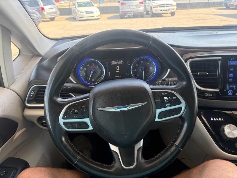 Chrysler Pacifica  2017