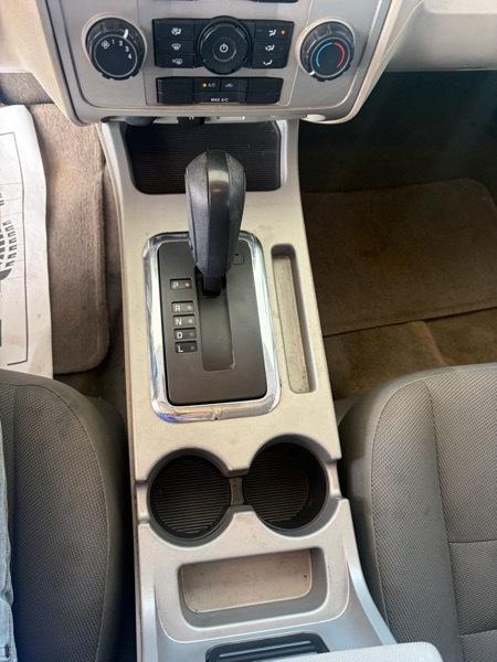 Ford Escape 4WD 4dr V6 Auto XLT Sport 2009