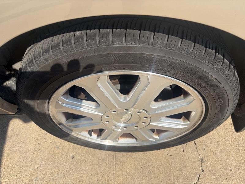 Ford TAURUS LIM  2008