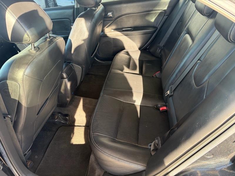 Ford Fusion 4dr Sdn I4 SEL 2010